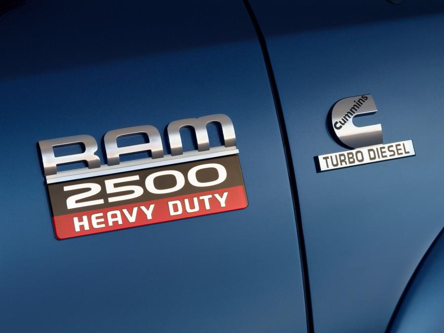  Dodge Ram 2500 Laramie Crew Cab 2010 года  (фото 2 из 24)